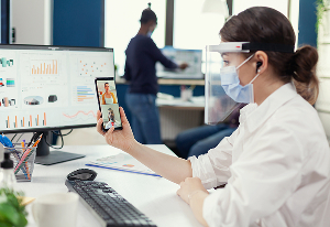 EMR integrate with telemedicine and telehealth apps